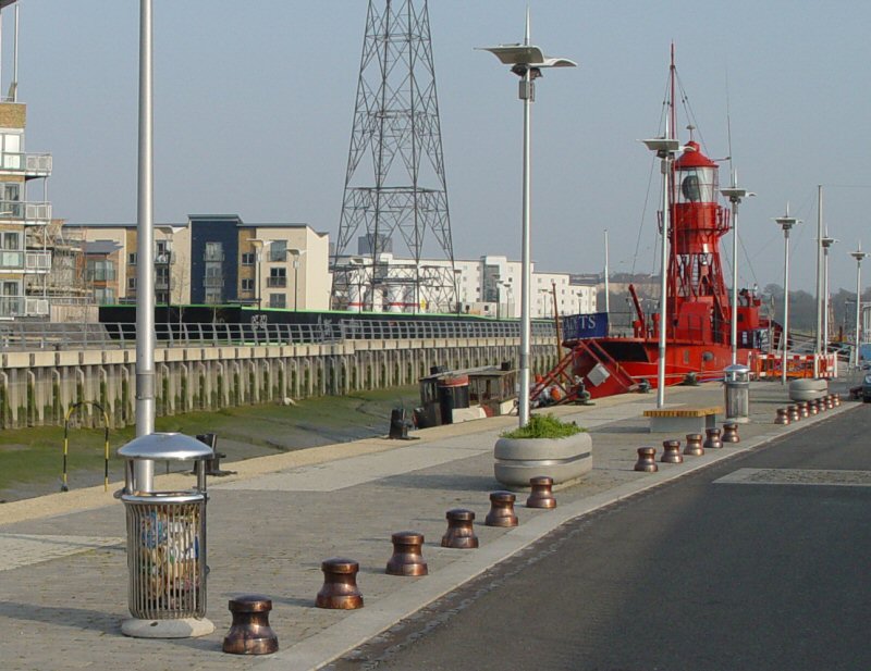 Viewpoint: The Hythe, Colchester at low tide [3]