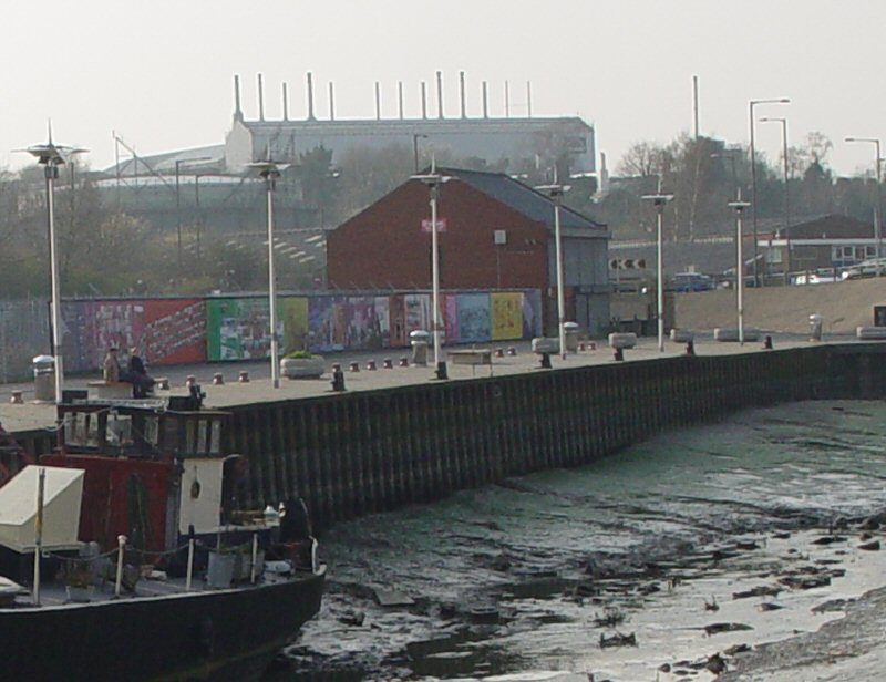 Viewpoint: The Hythe, Colchester at low tide [4]